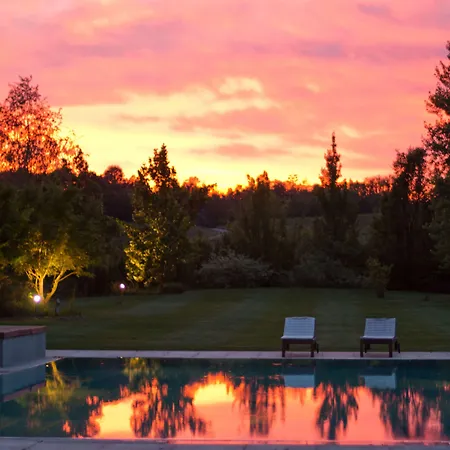 Отель Relais 23 & Ristorante Castelnuovo Belbo